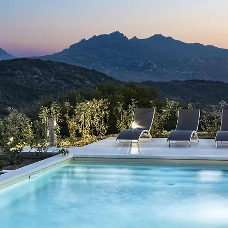 Luxury Villa Green Olbia