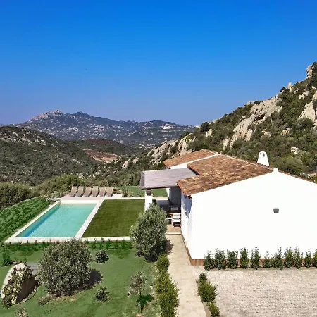 Luxury Villa Green *